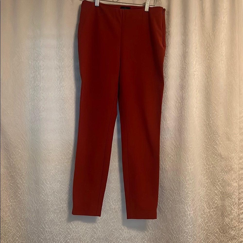 White House Black Market Red Ankle Cropped Pants